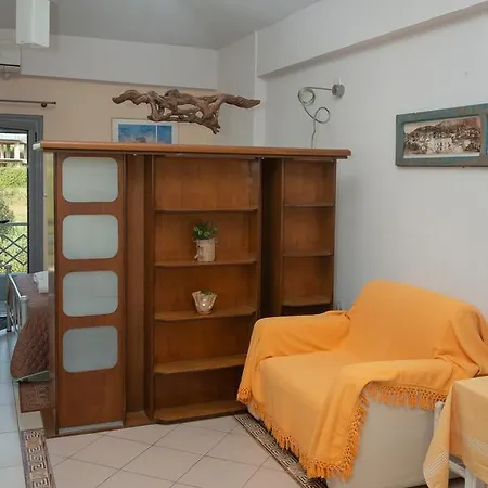 Ta Spitakia Tsarbopoulos Kyparissia Exterior foto