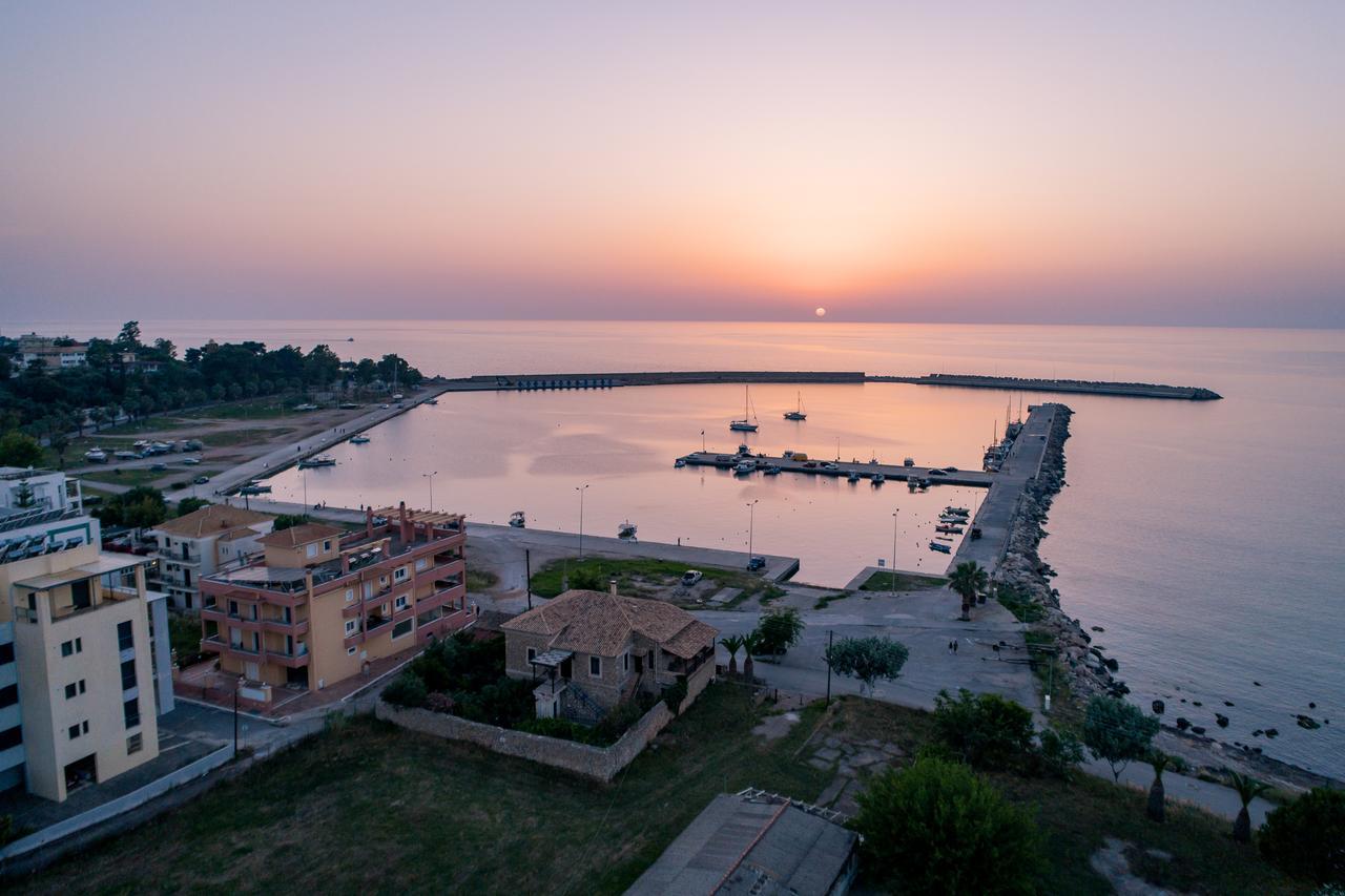Ta Spitakia Tsarbopoulos Kyparissia