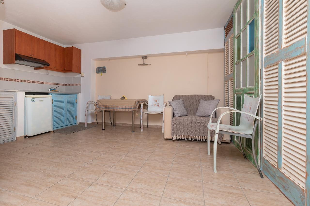 Ta Spitakia Tsarbopoulos Appartement Kyparissia